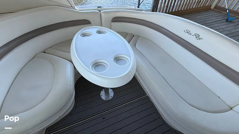 Slide: The Image of Sea Ray 320 Sundancer 2004 - 16108860