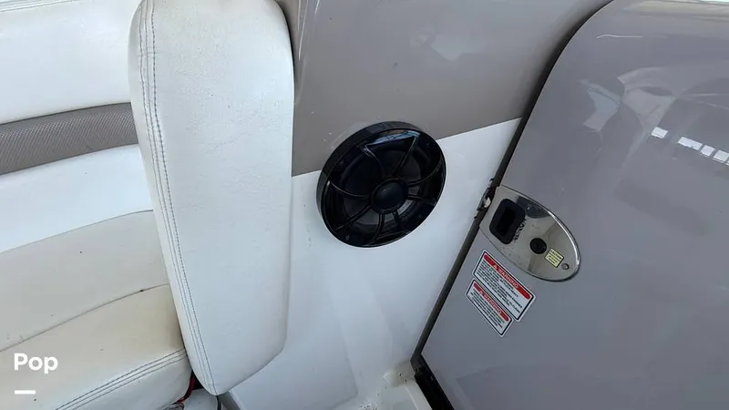 Slide: The Image of Sea Ray 320 Sundancer 2004 - 16108875