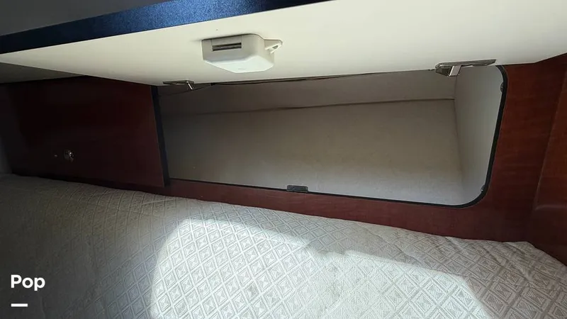 Slide: The Image of Sea Ray 320 Sundancer 2004 - 16108899