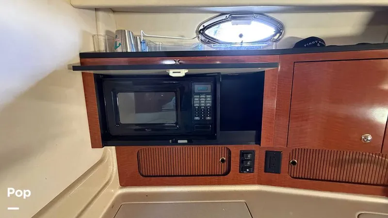 Slide: The Image of Sea Ray 320 Sundancer 2004 - 16108908