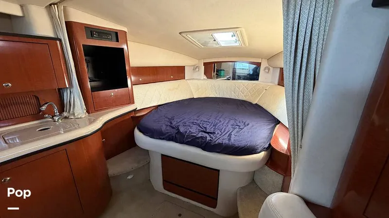 Slide: The Image of Sea Ray 320 Sundancer 2004 - 16108890