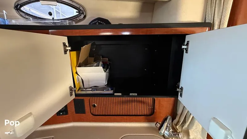 Slide: The Image of Sea Ray 320 Sundancer 2004 - 16108910