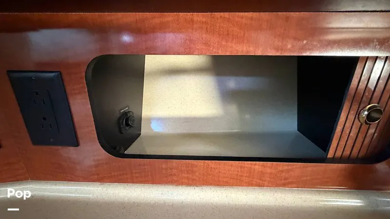 Slide: The Image of Sea Ray 320 Sundancer 2004 - 16108912