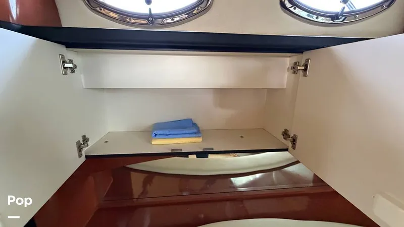 Slide: The Image of Sea Ray 320 Sundancer 2004 - 16108926