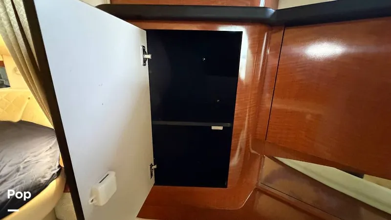 Slide: The Image of Sea Ray 320 Sundancer 2004 - 16108927