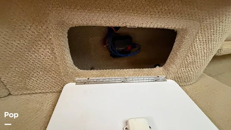 Slide: The Image of Sea Ray 320 Sundancer 2004 - 16108931