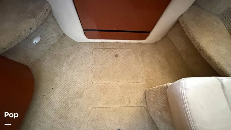 Slide: The Image of Sea Ray 320 Sundancer 2004 - 16108933