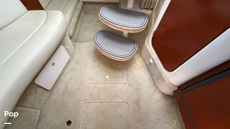 Slide: The Image of Sea Ray 320 Sundancer 2004 - 16108946