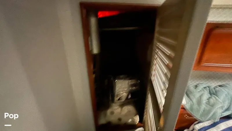 Slide: The Image of Hanging Locker - 16110999