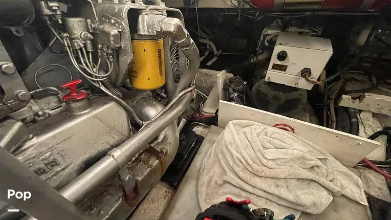 Slide: The Image of Engines Clean And Well Serviced - 16111016