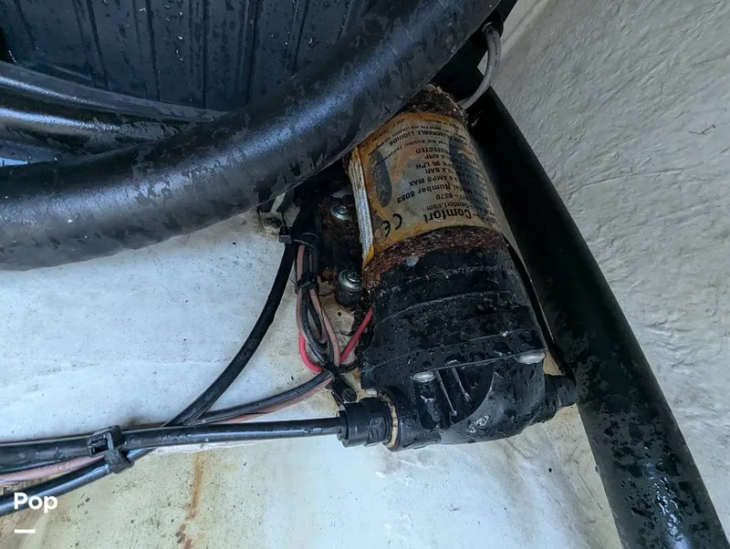 Slide: The Image of Sea Hunt Ultra 239 SE 2020 - 16110713