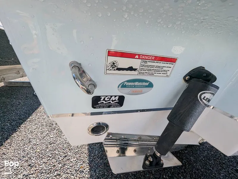 Slide: The Image of Sea Hunt Ultra 239 SE 2020 - 16110719