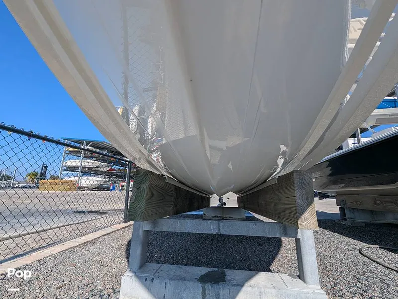 Slide: The Image of Sea Hunt Ultra 239 SE 2020 - 16110731