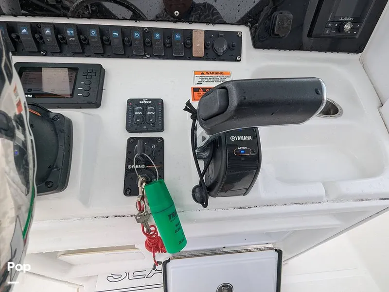 Slide: The Image of Sea Hunt Ultra 239 SE 2020 - 16110568