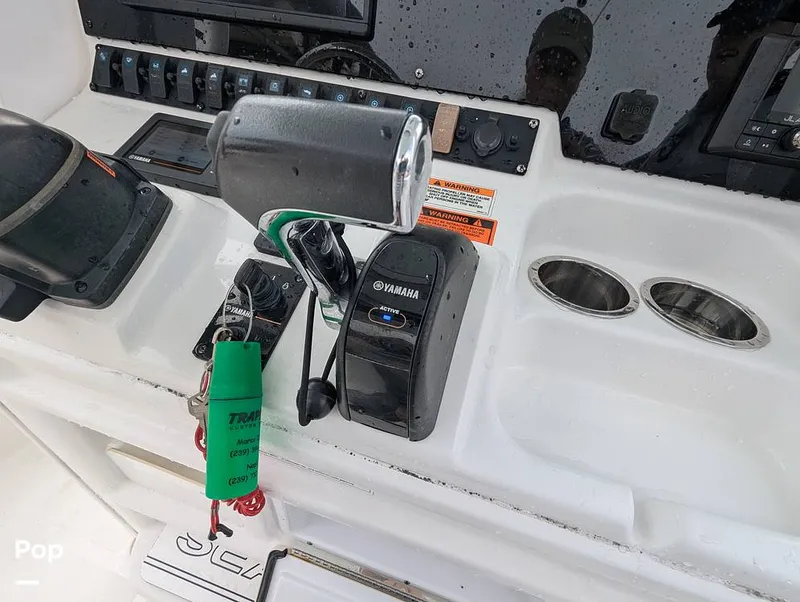 Slide: The Image of Sea Hunt Ultra 239 SE 2020 - 16110569