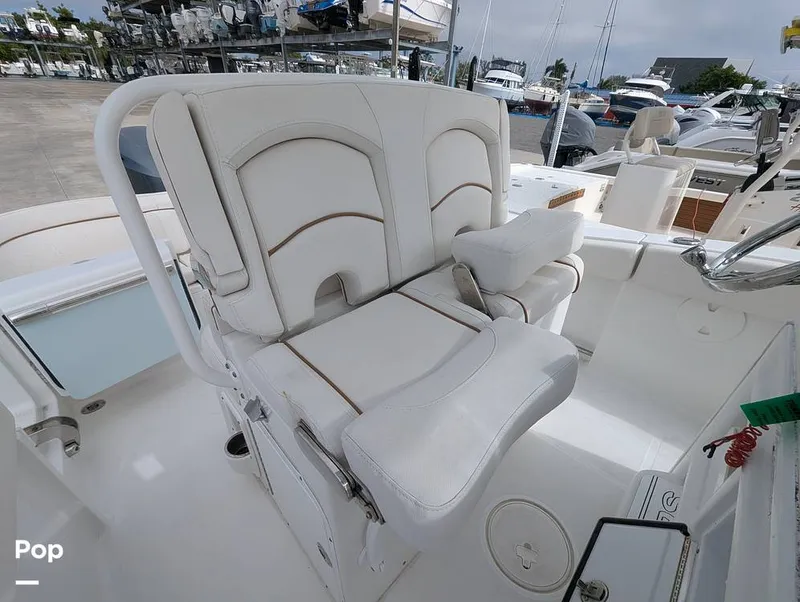 Slide: The Image of Sea Hunt Ultra 239 SE 2020 - 16110576