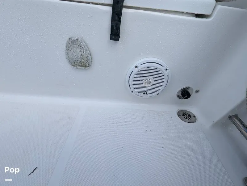 Slide: The Image of Sea Hunt Ultra 239 SE 2020 - 16110598