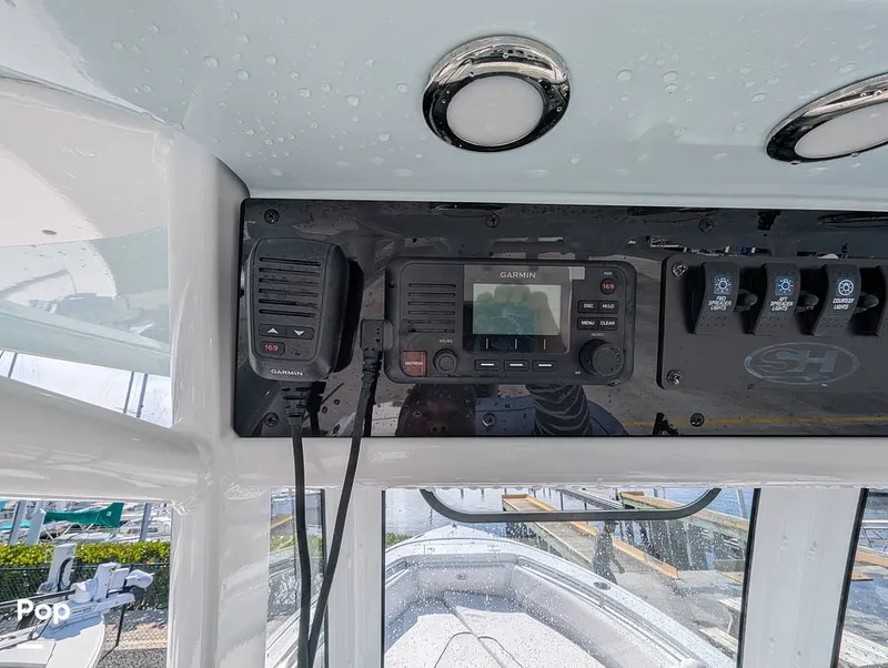 Slide: The Image of Sea Hunt Ultra 239 SE 2020 - 16110620