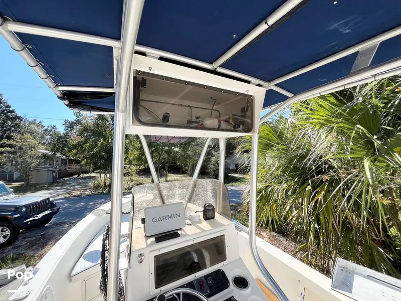 Slide: The Image of Electronics Box - 16111135