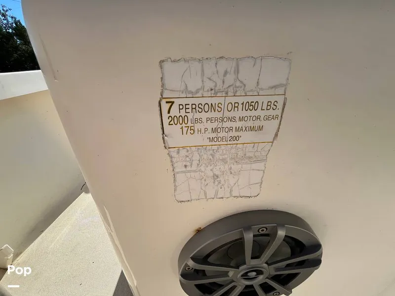 Slide: The Image of Sea Hunt Triton 200 2002 - 16111161