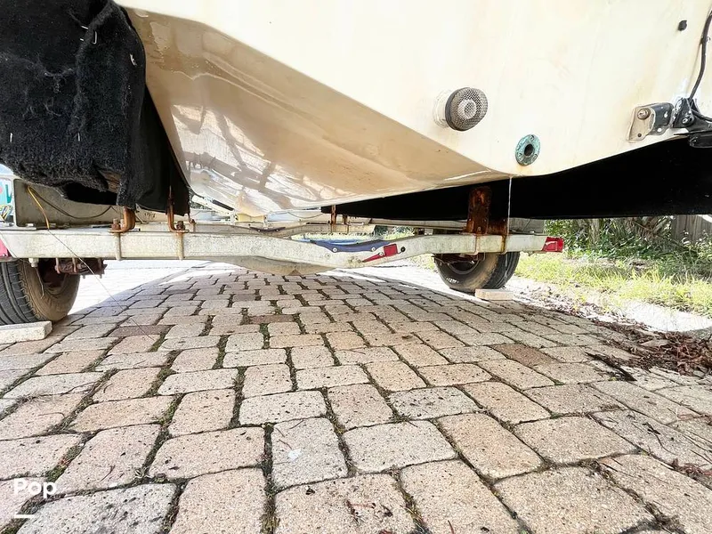 Slide: The Image of Sea Hunt Triton 200 2002 - 16111118