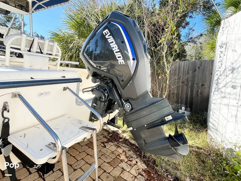 Slide: The Image of Evinrude 140 E-TEC - 16111124