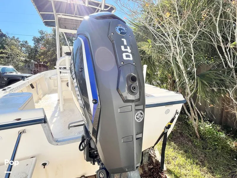 Slide: The Image of Evinrude 140 E-TEC - 16111126