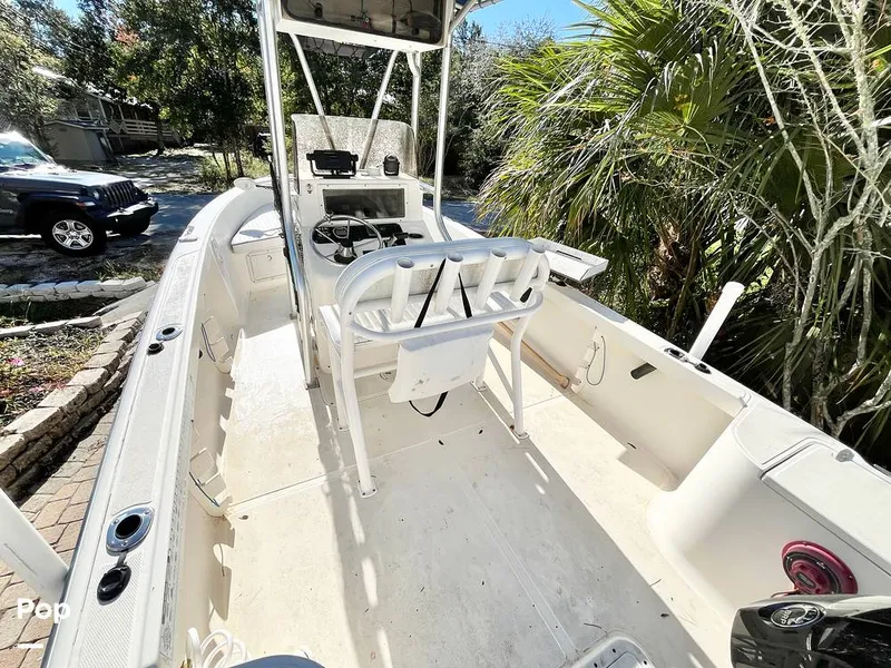 Slide: The Image of Center Console W/storage - 16111127