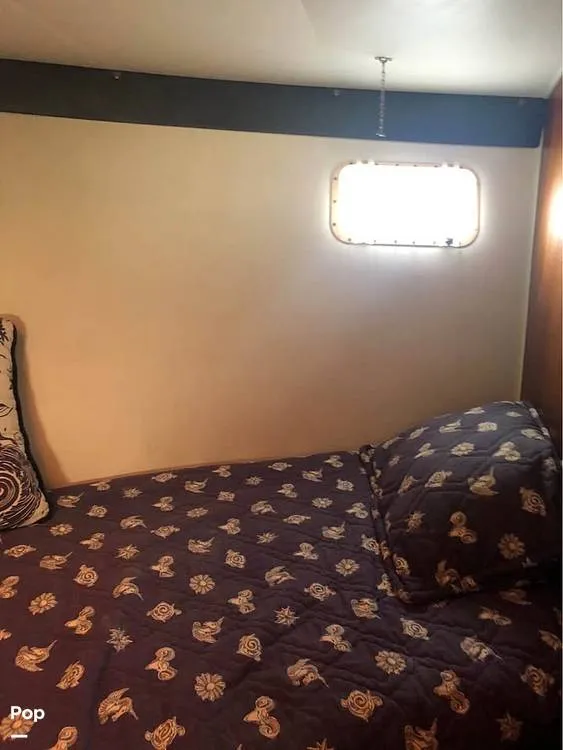 Slide: The Image of Hatteras 37 convertible 1978 - 16091658