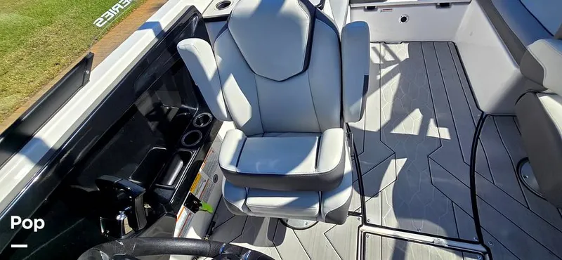 Slide: The Image of Yamaha 252XE 2023 - 16152121