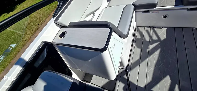 Slide: The Image of Yamaha 252XE 2023 - 16152122