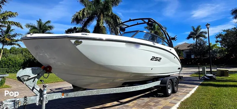 Slide: The Image of Yamaha 252XE 2023 - 16151979