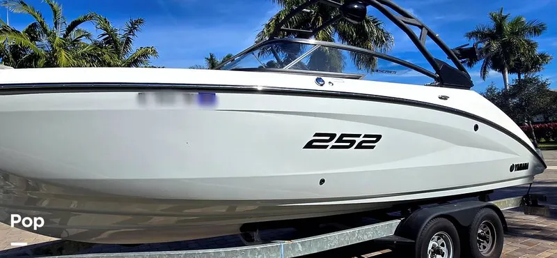 Slide: The Image of Yamaha 252XE 2023 - 16151980