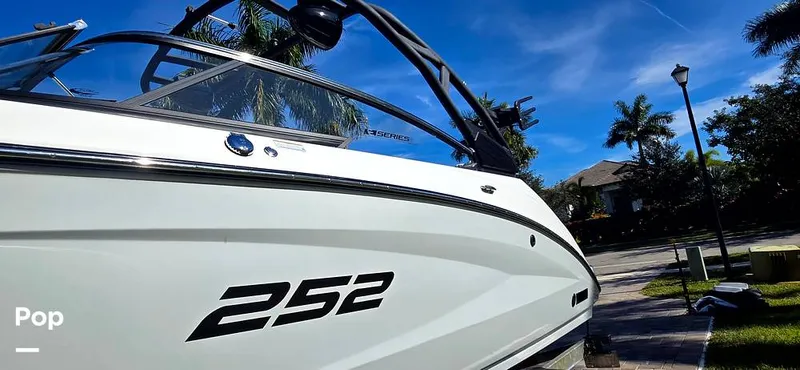 Slide: The Image of Yamaha 252XE 2023 - 16151999