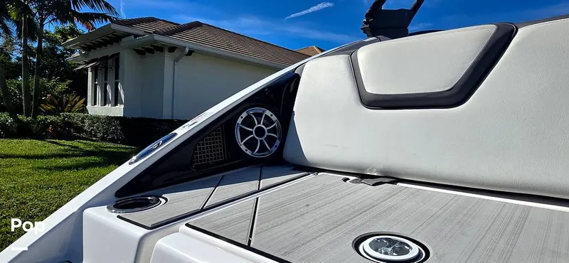 Slide: The Image of Yamaha 252XE 2023 - 16152021