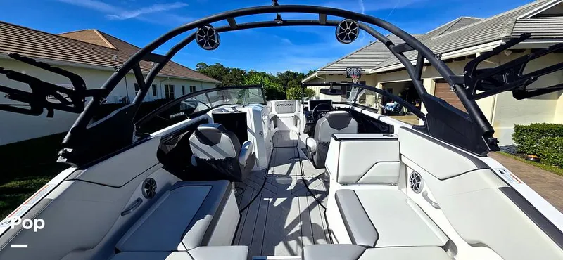 Slide: The Image of Yamaha 252XE 2023 - 16152028