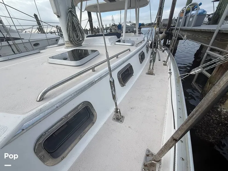 Slide: The Image of Morgan 44 Center Cockpit 1989 - 16108380