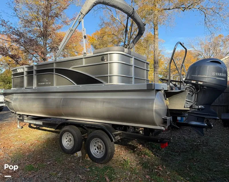 The Image of Bennington SX20 2022 - 16133891