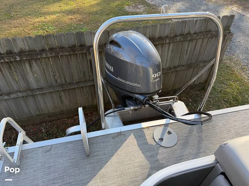 Slide: The Image of Bennington SX20 2022 - 16133942