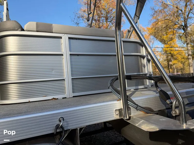 Slide: The Image of Bennington SX20 2022 - 16133909