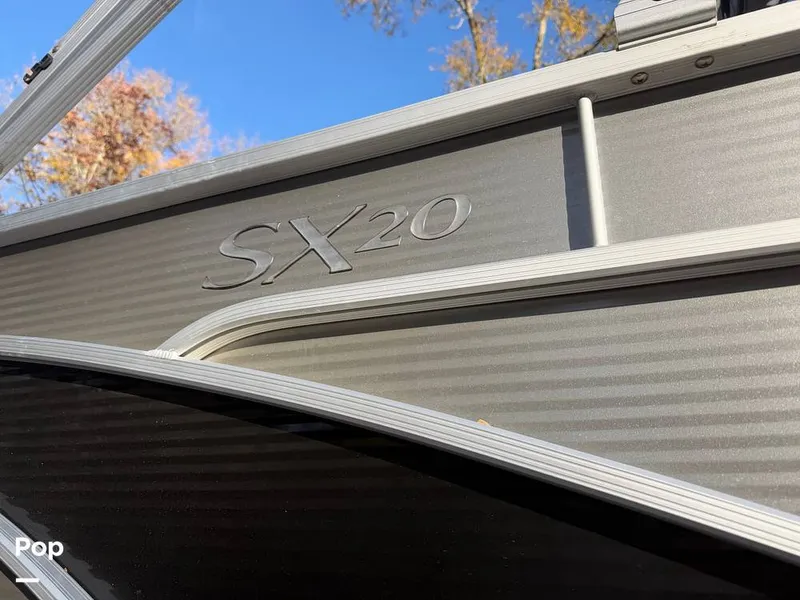 Slide: The Image of Bennington SX20 2022 - 16133911