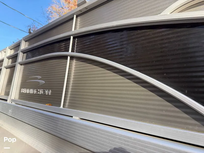 Slide: The Image of Bennington SX20 2022 - 16133914