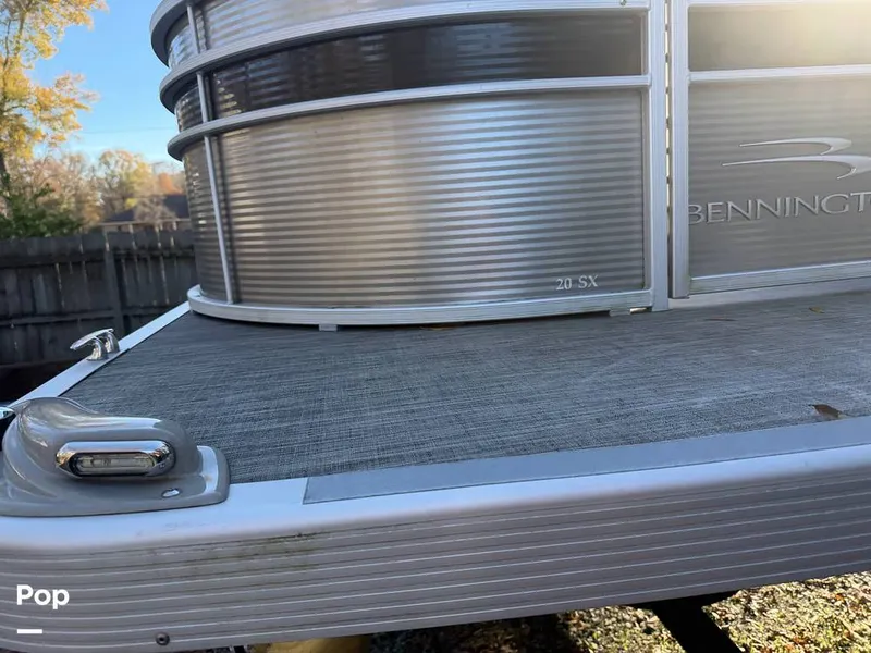 Slide: The Image of Bennington SX20 2022 - 16133926