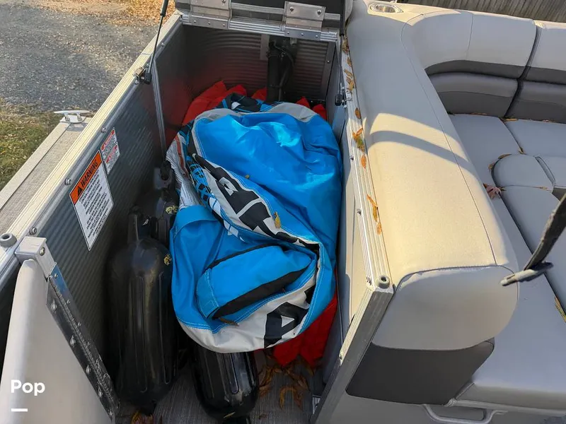 Slide: The Image of Bennington SX20 2022 - 16133944