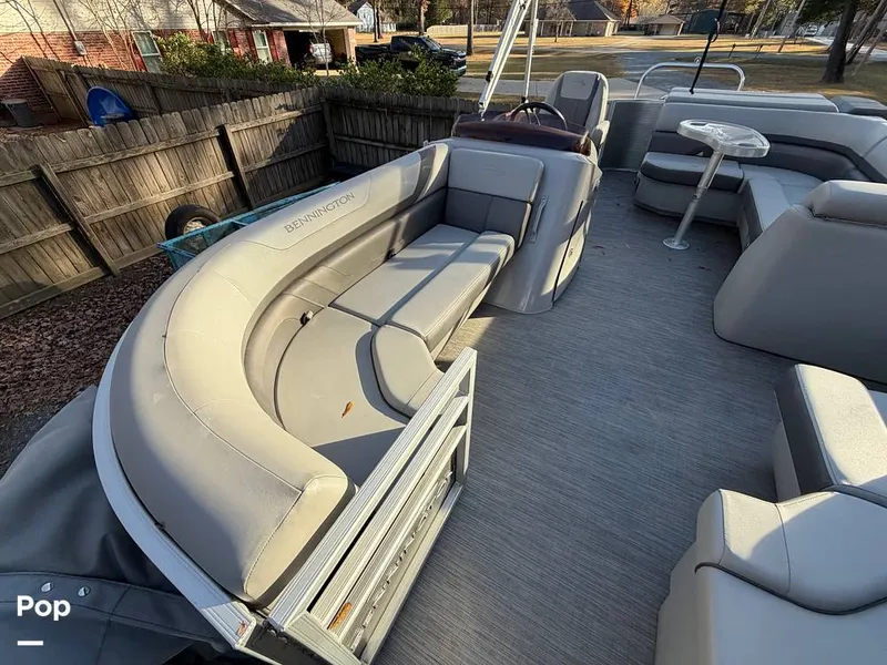 Slide: The Image of Bennington SX20 2022 - 16133952