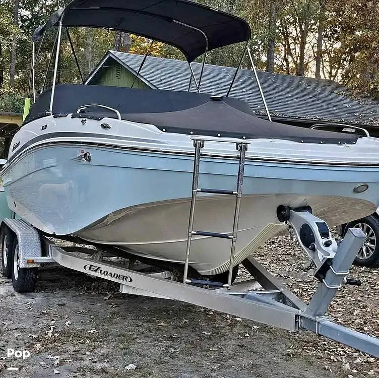 Slide: The Image of Cover - Mooring - 16101883