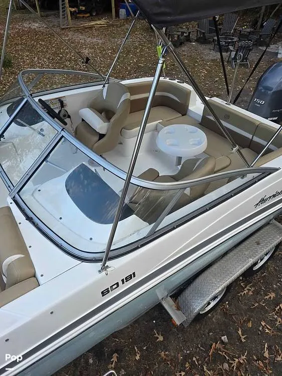 Slide: The Image of Hurricane SD 191 2019 - 16093252