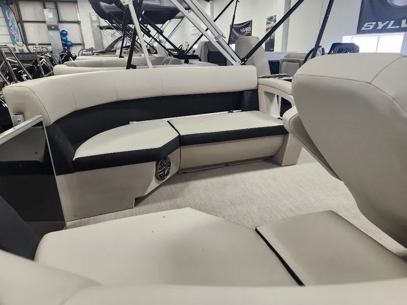 Slide: The Image of Harris 21BRZ 2024 - 5