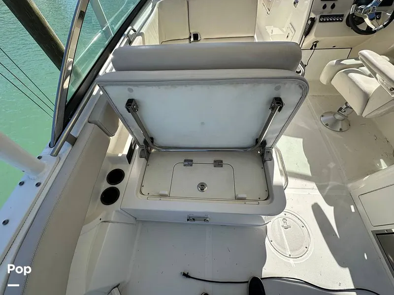 Slide: The Image of Boston Whaler 270 Vantage 2015 - 16189175