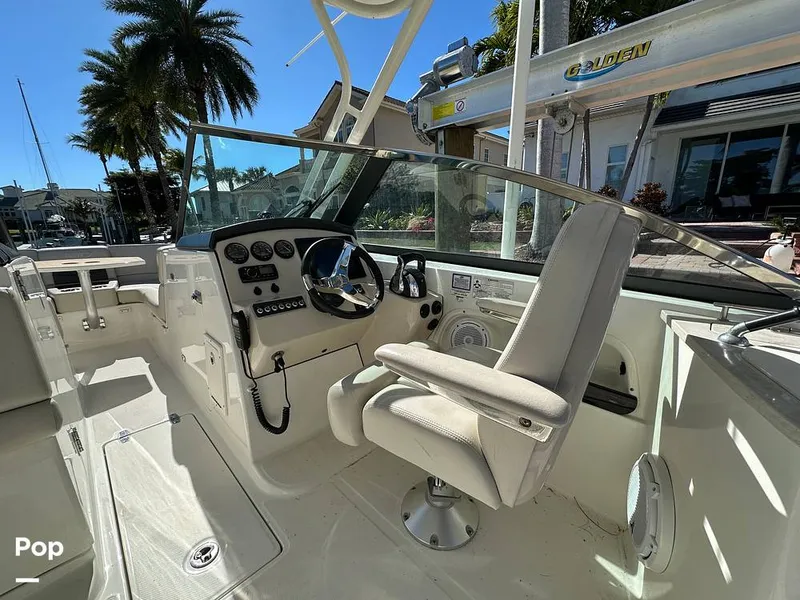 Slide: The Image of Boston Whaler 270 Vantage 2015 - 16189187